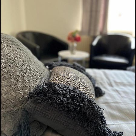 The Belle Vue Through The Looking Glass Hotel Tredegar Екстериор снимка